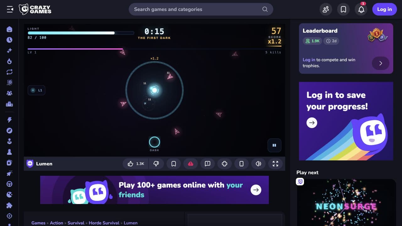 Lumen-Arena im Browser bei 0:15 mit Lichtring, HUD und mehreren Gegnern rund um die Spielfigur.