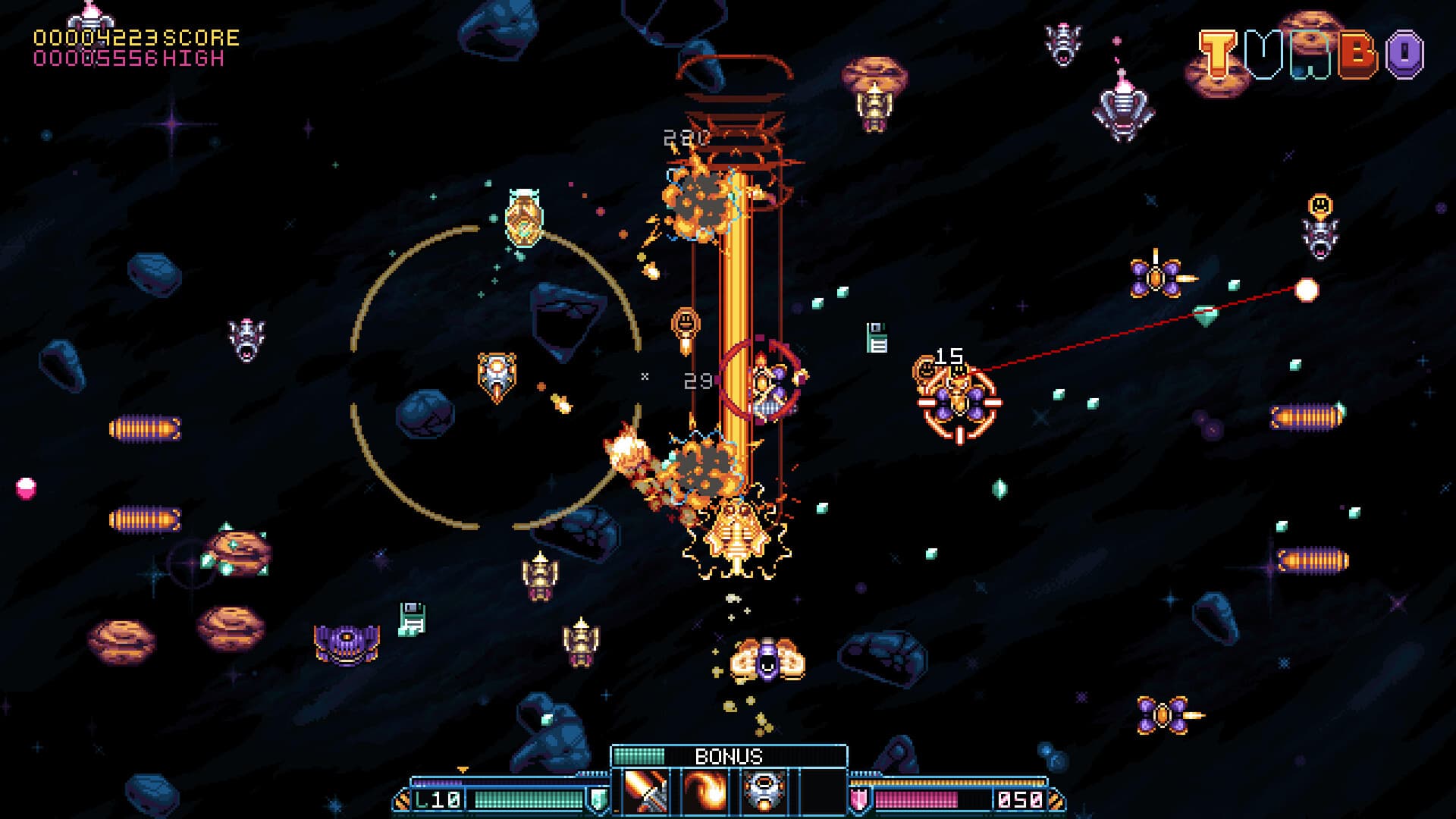 Das Spielerschiff in Gunlocked 2 feuert zwischen Gegnern; Punktestände und teilweise gesammelte TURBO-Buchstaben sind über dem Kampf-HUD sichtbar.